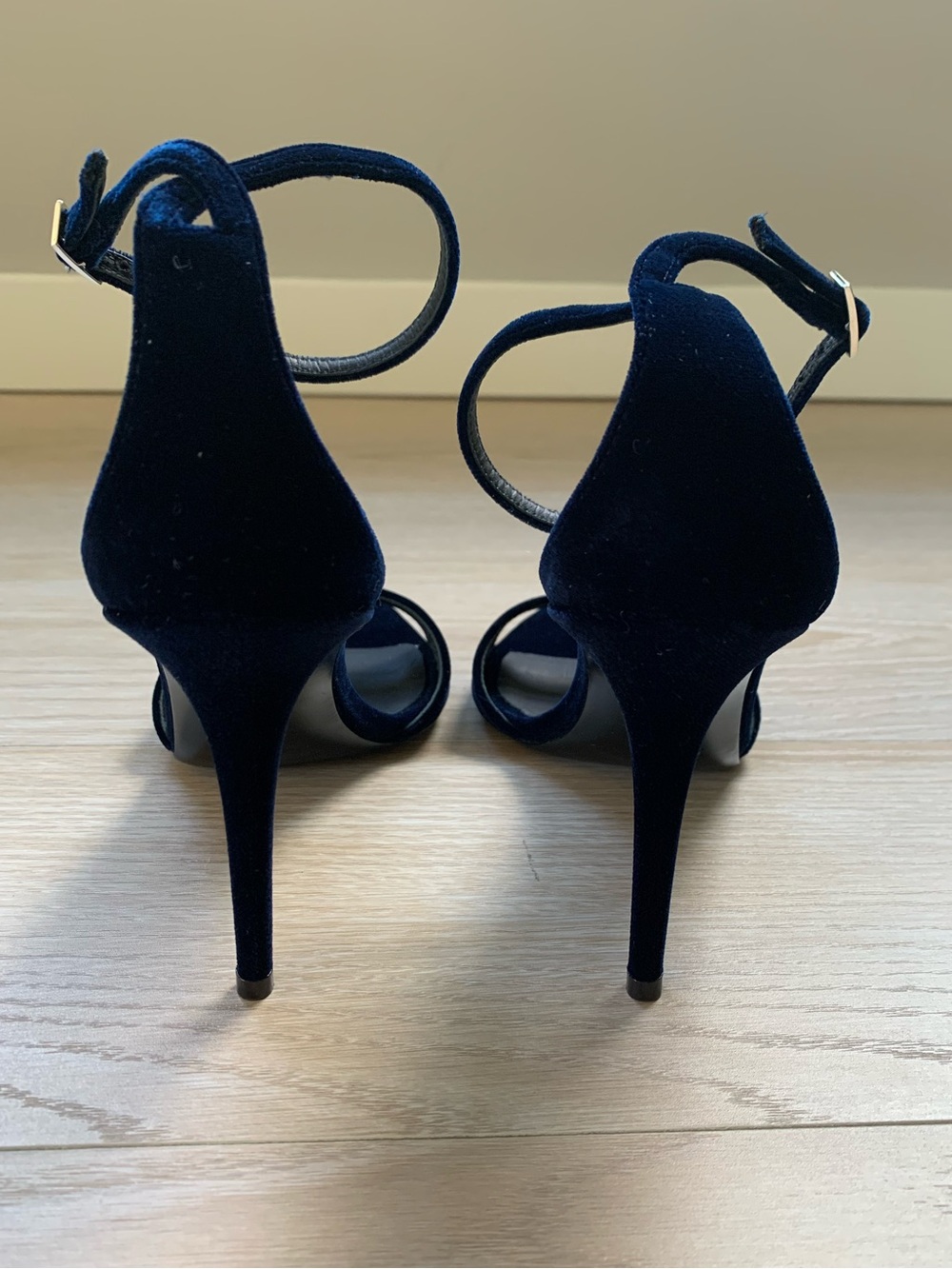 Giuseppe Zanotti Veronica Navy Blue Velvet Strappy Open Toe Heels NWT Size 41 IT - Picture 4 of 10